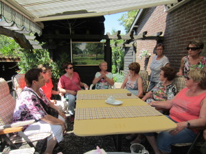 11-06-2015.-tuinbezoek-manders9.JPG